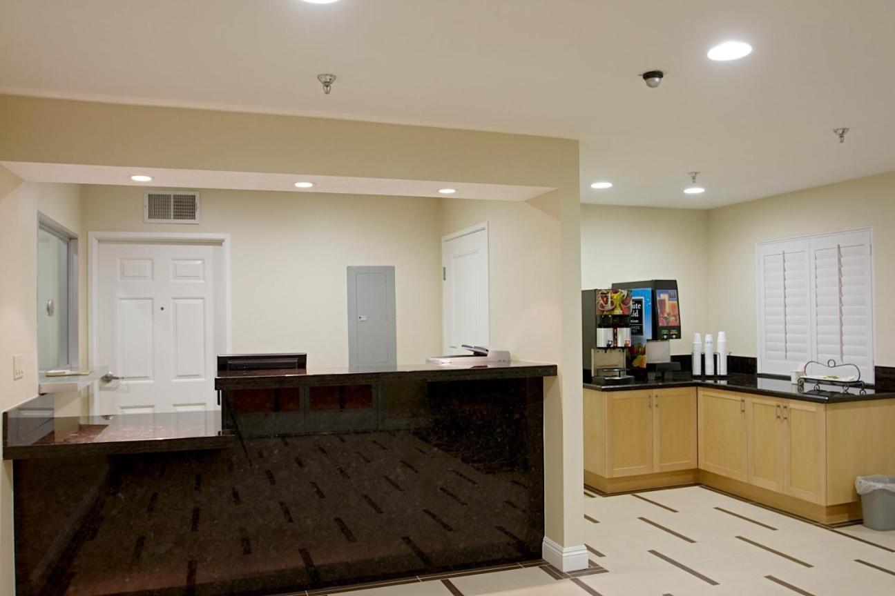 Burbank Inn And Suites Interior photo